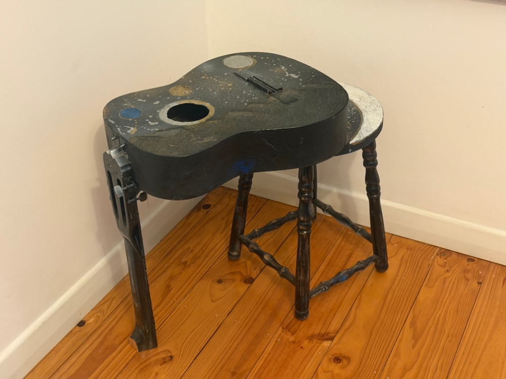 Sculpture - Guitable